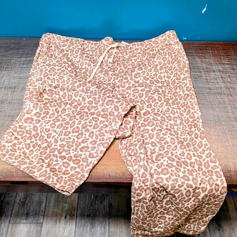 Torrid Weekend Mid-Rise Wide Leg Pant Size 5R NWT